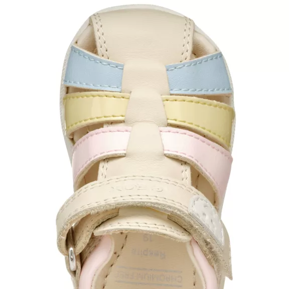 Geox Macchia zárt orrú szandál törtfehér Geox Macchia zárt orrú szandál törtfehér